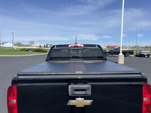 Used 2017 Chevrolet Colorado Z71 AWD/4WD image 27