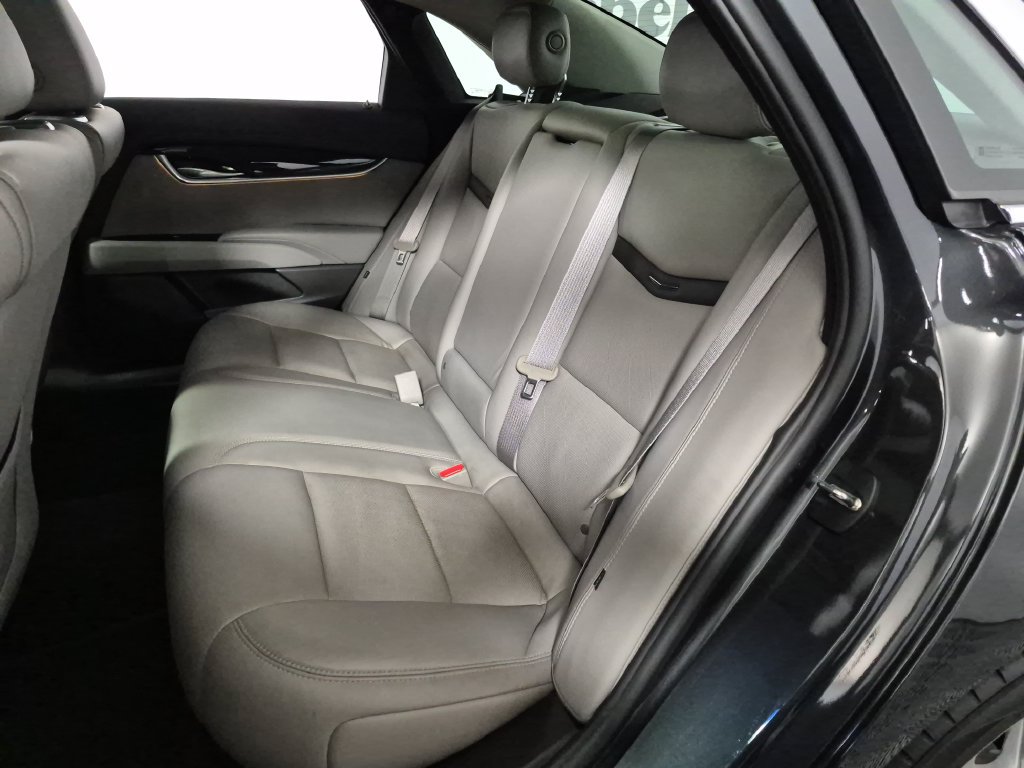Used 2015 Cadillac XTS Premium FWD image 25