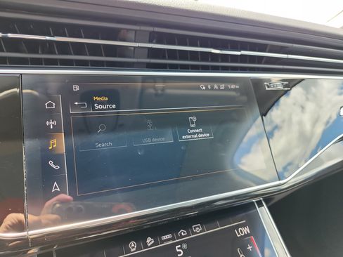 Used 2022 Audi Q7 2.0T Premium AWD/4WD image 20