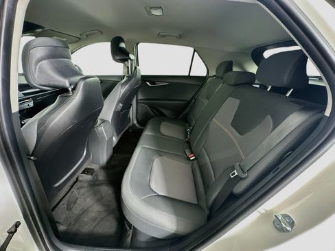 Used 2026 Kia Niro LX FWD image 26