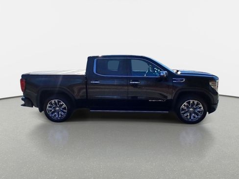 Used 2024 GMC Sierra 1500 Denali AWD/4WD image 7