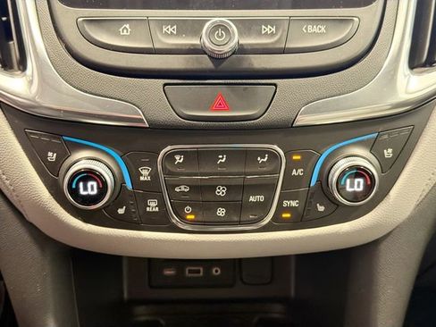 Used 2021 Chevrolet Equinox Premier AWD/4WD image 14