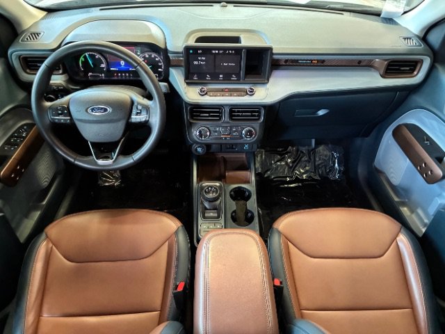 Used 2023 Ford Maverick Lariat FWD image 17