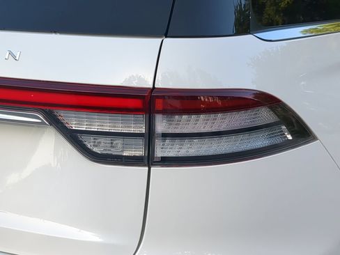 Used 2023 Lincoln Aviator Reserve w/ Equipment Group 201A RWD image 45