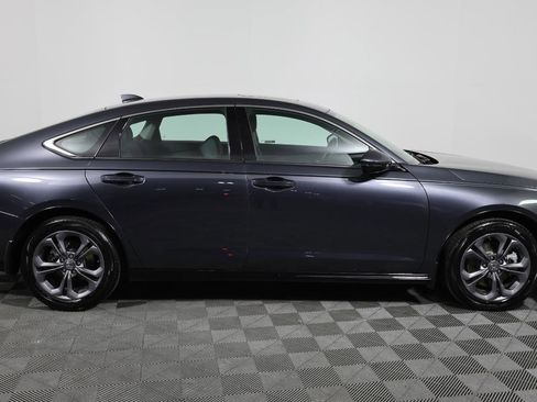 Used 2025 Honda Accord EX-L image 4