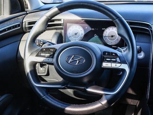 Used 2022 Hyundai Tucson Limited image 16