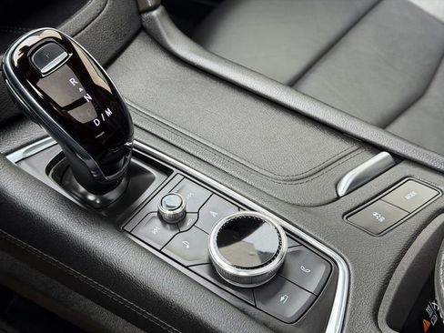 Used 2023 Cadillac XT5 Sportv image 15