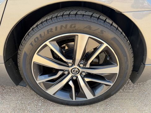 Used 2020 Nissan Maxima 3.5 SV w/ Floor Mat Group FWD image 8
