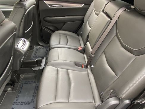 Certified 2024 Cadillac XT6 Luxury image 18