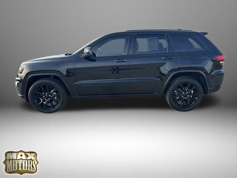 Used 2020 Jeep Grand Cherokee Altitude image 4