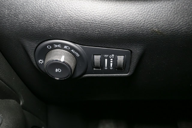Used 2026 Jeep Compass Trailhawk AWD/4WD image 36