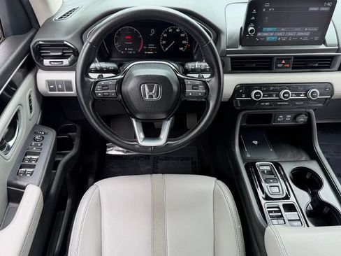 Certified 2024 Honda Pilot EX-L image 13