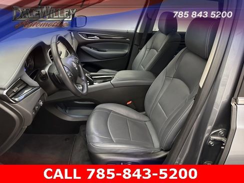 Used 2021 Buick Enclave Essence image 17