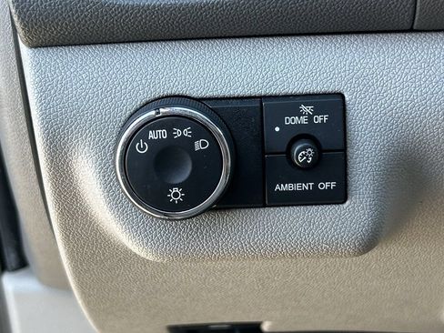 Used 2013 Buick Enclave Premium FWD image 22