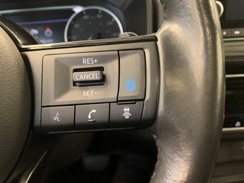 Used 2021 Nissan Rogue SV w/ Premium Package AWD/4WD image 25