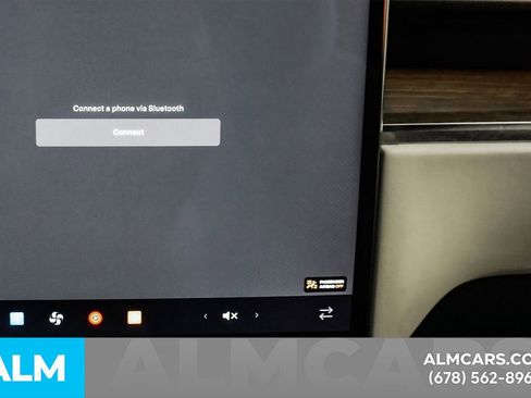 Used 2022 Tesla Model X image 35