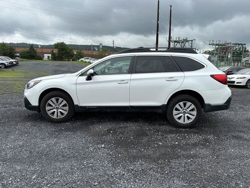 Used 2019 Subaru Outback 2.5i Premium AWD/4WD image 5