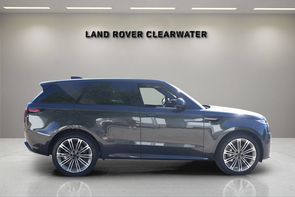 New 2026 Land Rover Range Rover Sport Dynamic SE AWD/4WD image 6