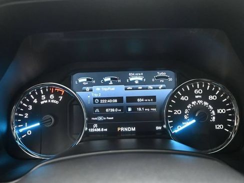 Used 2018 Ford F150 Lariat w/ Equipment Group 502A Luxury AWD/4WD image 29