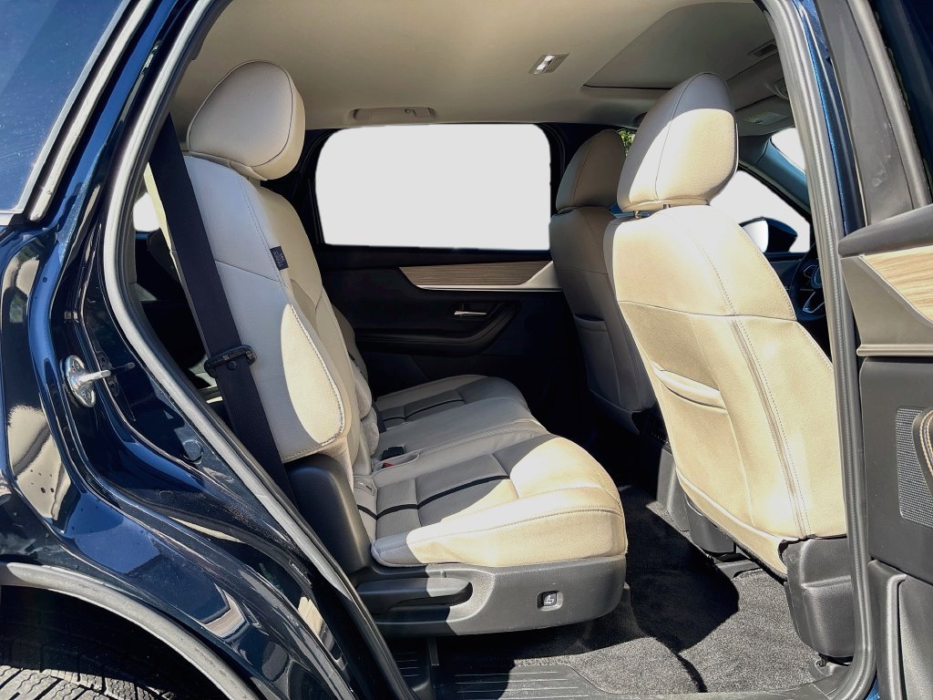 Certified 2024 MAZDA CX-90 Plug-In Hybrid w/ Preferred AWD/4WD image 29