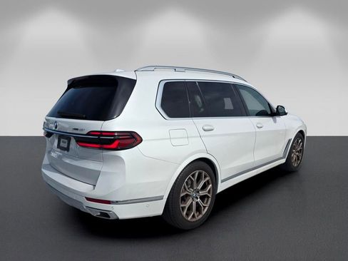 Certified 2024 BMW X7 xDrive40i AWD/4WD image 4
