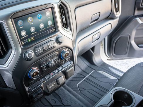 Used 2020 Chevrolet Silverado 1500 LT image 27