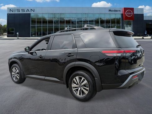 New 2026 Nissan Pathfinder SL FWD image 3