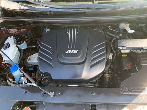 Used 2016 Kia Sedona LX w/ LX Convenience Package FWD image 21