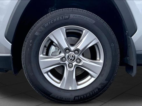 Used 2025 Toyota RAV4 XLE w/ Convenience Package FWD image 10
