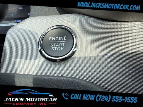 Used 2025 Ford Explorer Active w/ Active Comfort Package AWD/4WD image 15