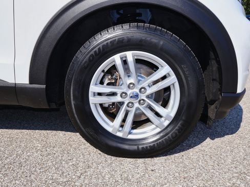 Used 2020 Ford Explorer XLT w/ Equipment Group 202A image 30