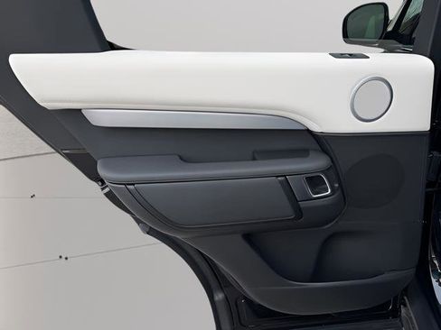 New 2026 Land Rover Discovery Limited Edition AWD/4WD image 29