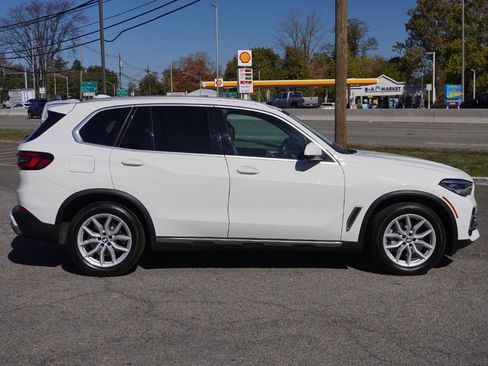 Used 2023 BMW X5 xDrive40i w/ Premium Package image 22
