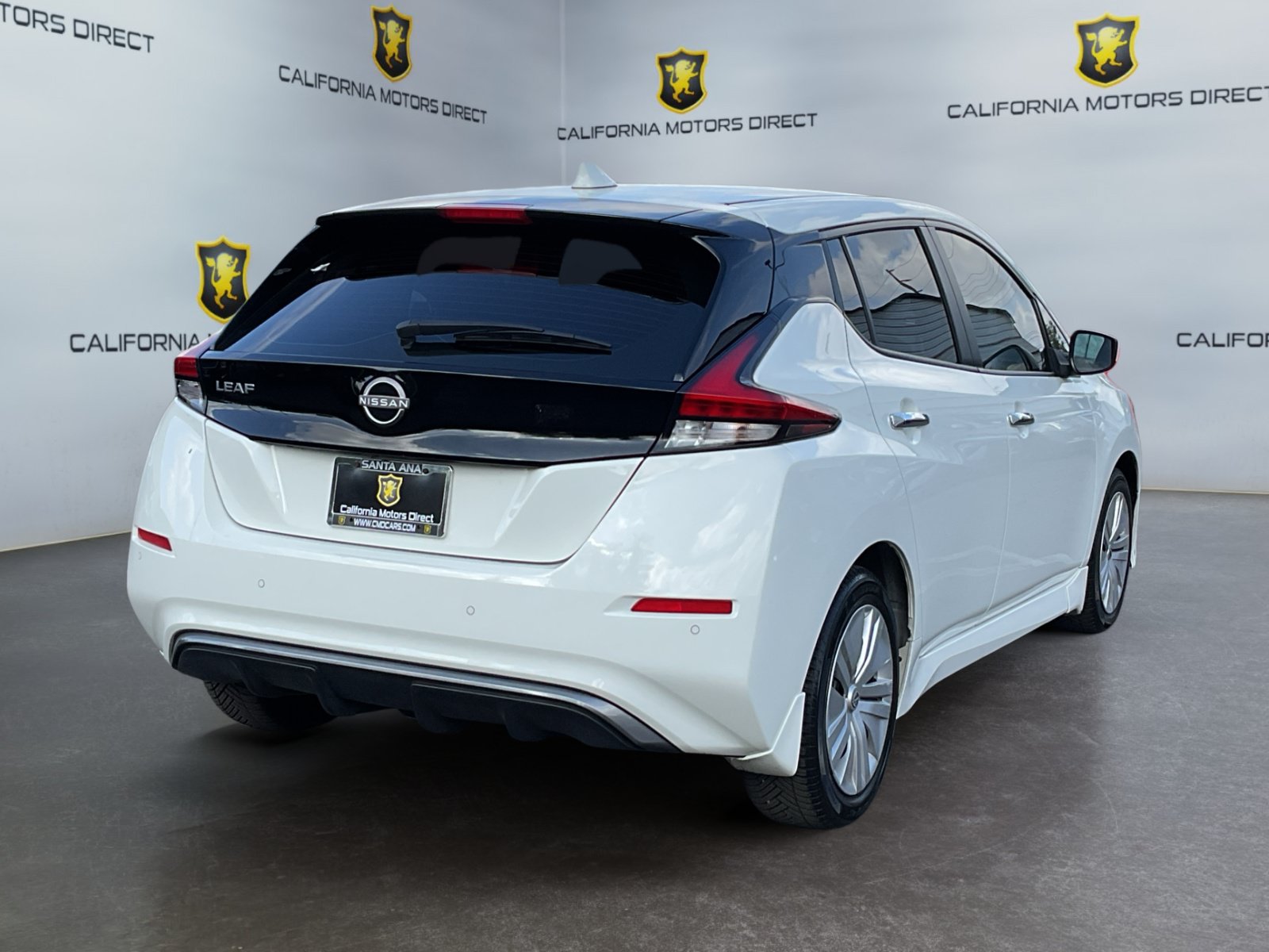 Used 2025 Nissan Leaf S FWD image 5