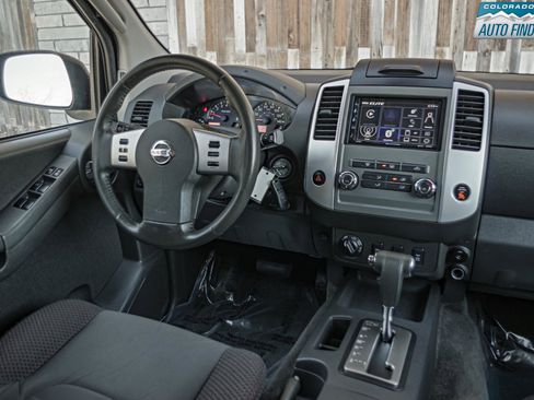 Used 2010 Nissan Xterra Off-Road image 14