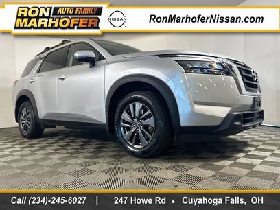 Used 2023 Nissan Pathfinder SV w/ SV Premium Package
