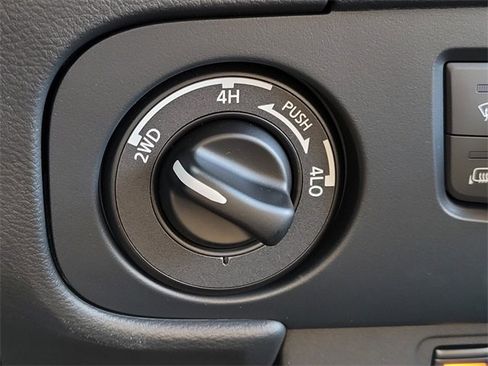 New 2026 Nissan Frontier SV w/ SV Convenience Package image 17