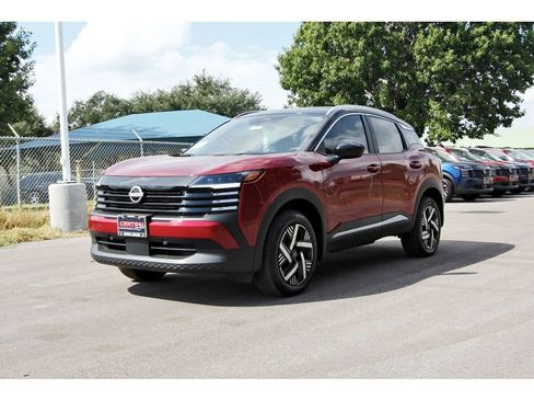 New 2026 Nissan Kicks SV w/ Charging Package FWD image 2