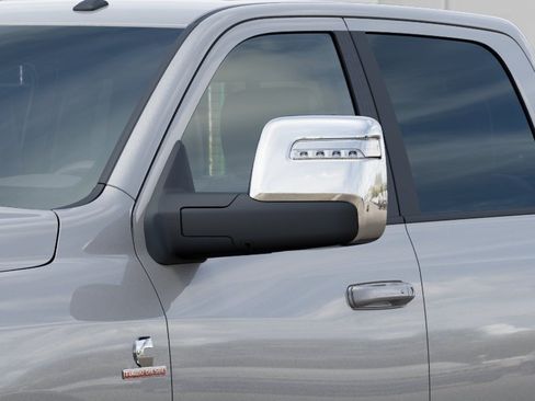 New 2026 RAM 2500 Laramie AWD/4WD image 12