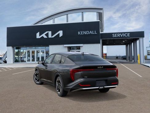 New 2026 Kia K4 EX image 4