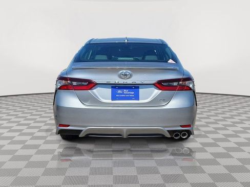 Used 2023 Toyota Camry SE FWD image 4