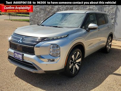 Used 2025 Mitsubishi Outlander SE