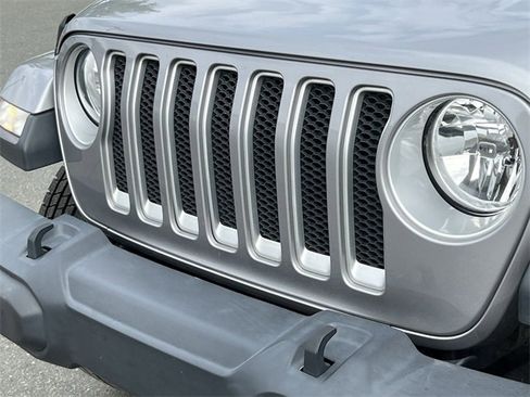 Used 2021 Jeep Wrangler Unlimited Sahara image 17