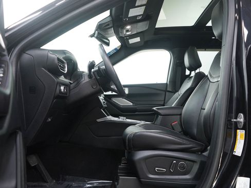 Used 2020 Ford Explorer ST w/ Premium Technology Package image 25