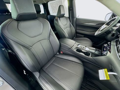 Used 2026 INFINITI QX60 Luxe w/ Cargo Package image 31