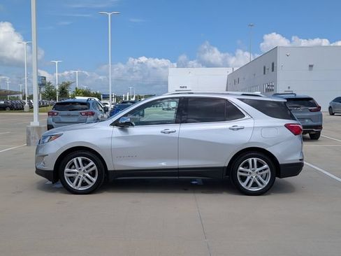 Used 2020 Chevrolet Equinox Premier FWD image 3