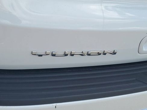 Used 2023 GMC Yukon SLT RWD image 27