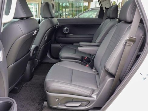 New 2026 Hyundai Palisade Limited FWD image 9
