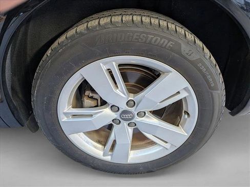 Used 2018 Audi Q5 2.0T Premium Plus w/ Premium Plus Package image 3