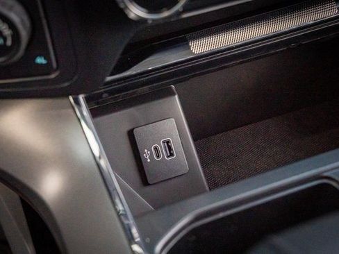 New 2025 Ford F150 Lariat w/ Equipment Group 501A Mid image 25